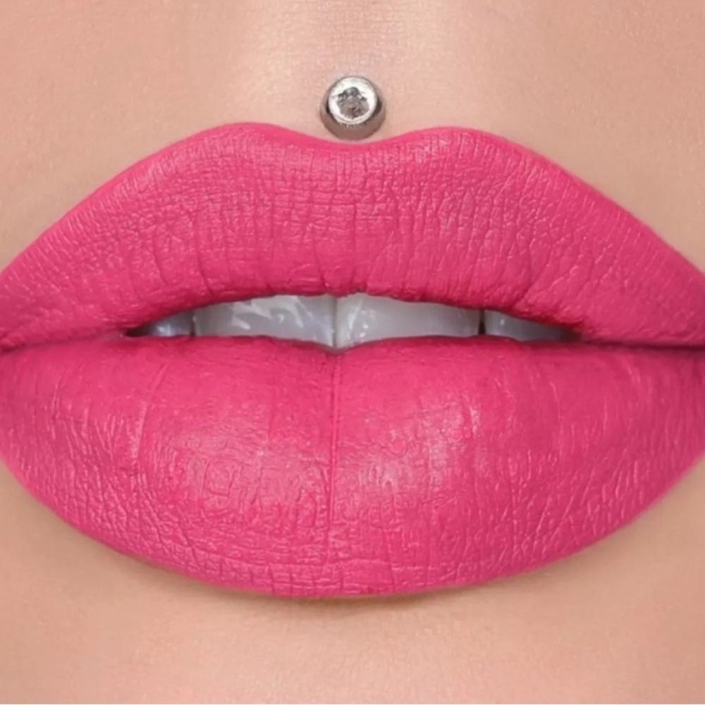Jeffree Star Romeo Velour liquid lipstick